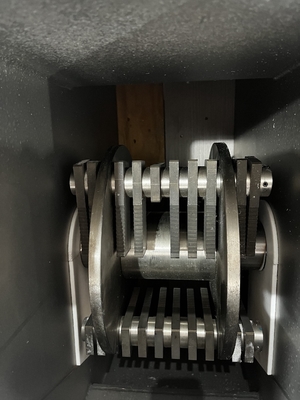 Industriële extractor voor gembersaft door het verpletteren en het zuigen met een drukregulerend hoofd