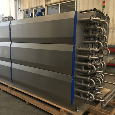 Efficiënt en eenvoudig te bedienen UHT-sterilisator voor vruchtensappen/bierverwerkingslijn Op maat gemaakt 500-20000L/H Tubulaire sterilisatieapparatuur SUS304/316
