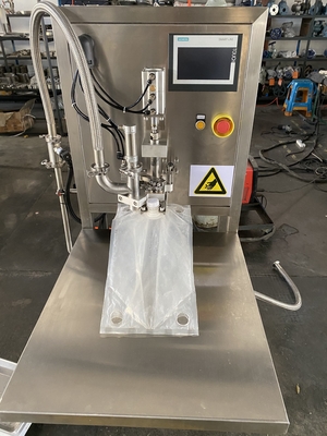 Gepersonaliseerde niet-aseptische BIB-vulmachine SUS304/316 voor 1-25L zak in doos Olie/sap/sausvuller met PLC