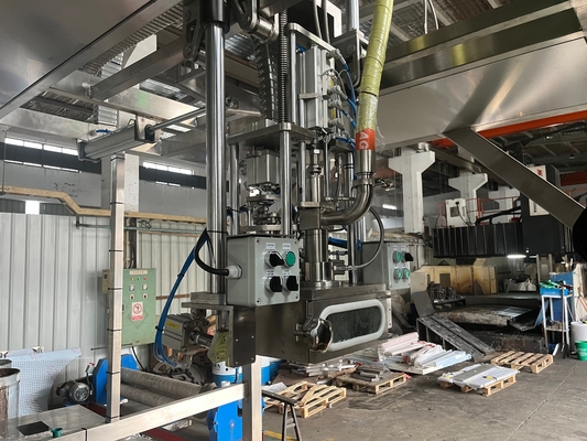 Hoogwaardige dubbelkopvulmachine op maat 20-1000l BID zak in trommel aseptische vulstof ton doos vulstof voor zuivelproducten