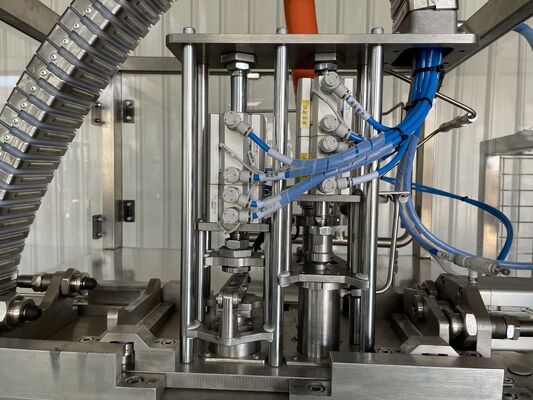 Aseptische vultechnologie van roestvrij staal die zorgt voor hygiënische, steriele verpakkingen voor gevoelige vloeibare en halfvloeibare producten